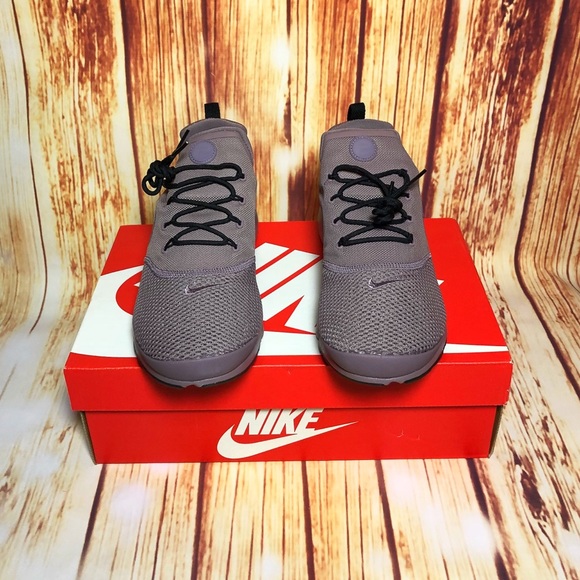 Women’s Nike Presto Fly Taupe/Grey Running Shoes - Picture 2 of 6